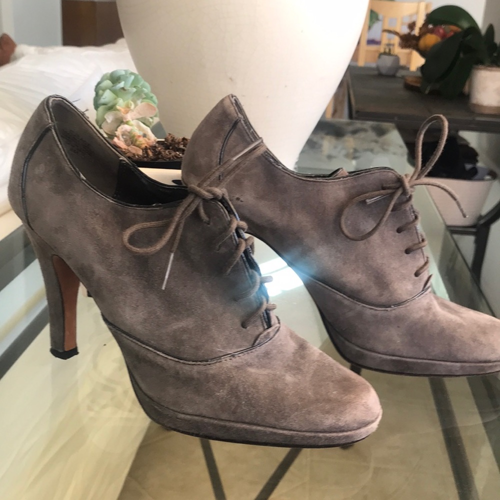 CIRCA JOAN & DAVID grey suede, leather soles, high heel oxfords, beautiful